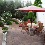 With A Parking Space Sosi, - 15967 * אומאג