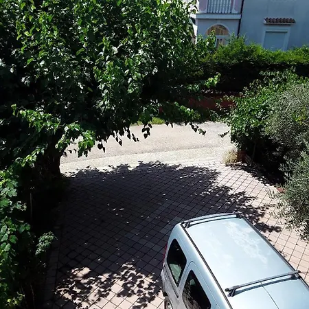 דירה With A Parking Space Sosi, - 15967 אומאג