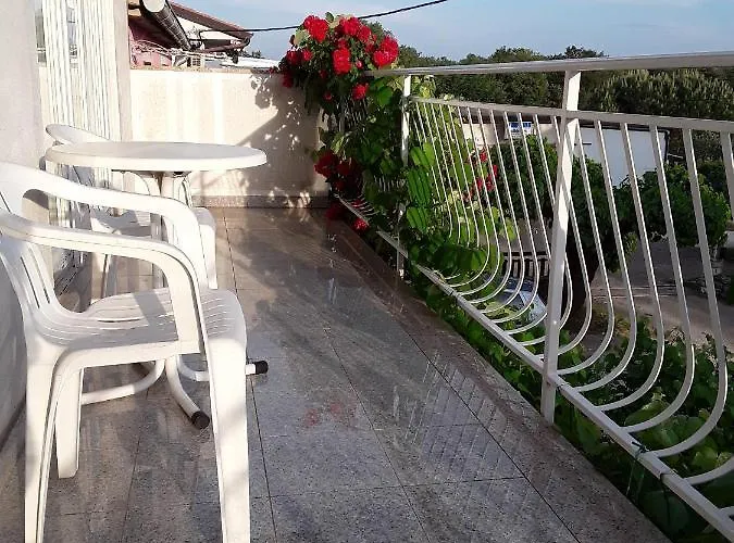 아파트 With A Parking Space Sosi, - 15967